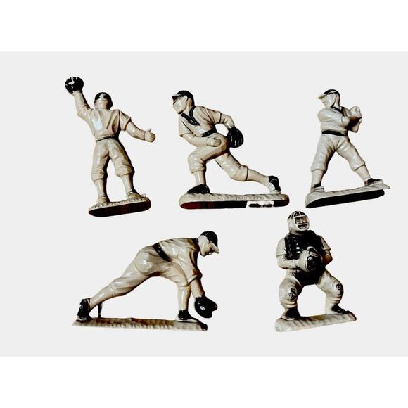 5 vintage Plastic Celluloid Baseball Souvenir Figures Catcher Pitcher Batter - Picture 1 of 5